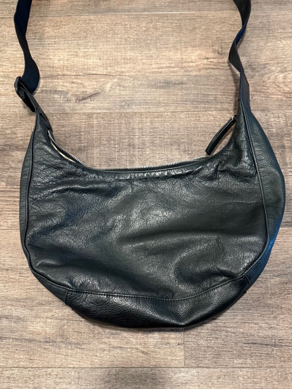Baggu Leather Deadstock Crescent - Picture 7 of 8